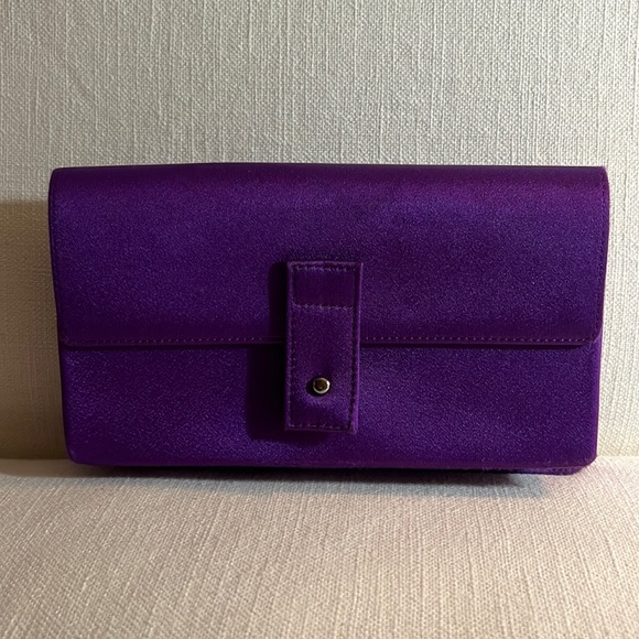 GUCCI💜 runway Had belt sewn but took off. Has belt hooks in back 2” a bit less